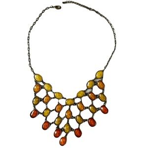 Gradient Statement Necklace – Yellow to Red Oval Stones in Net-Like Frame